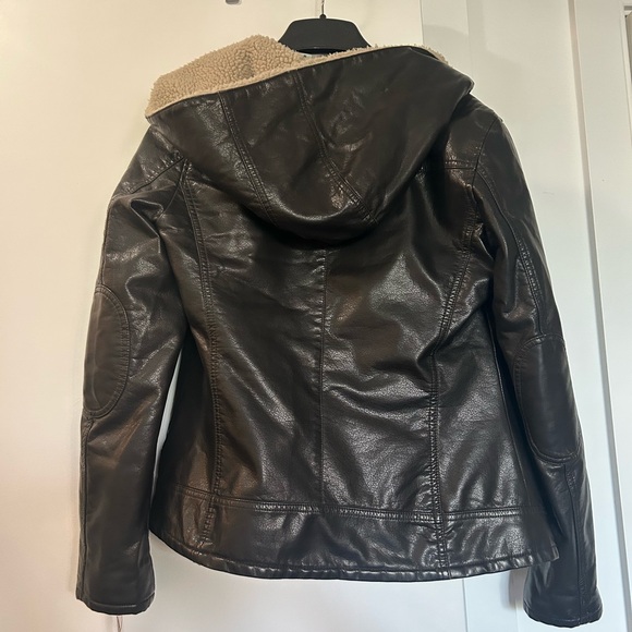 NWT leather Levi’s jacket - Picture 8 of 10